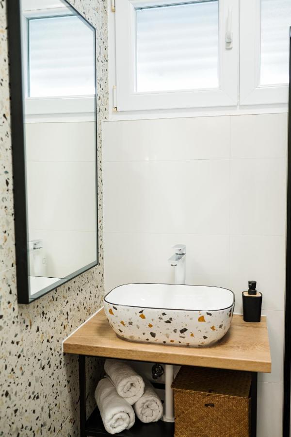 Appartement Luxury Studio With Terrace Zadar