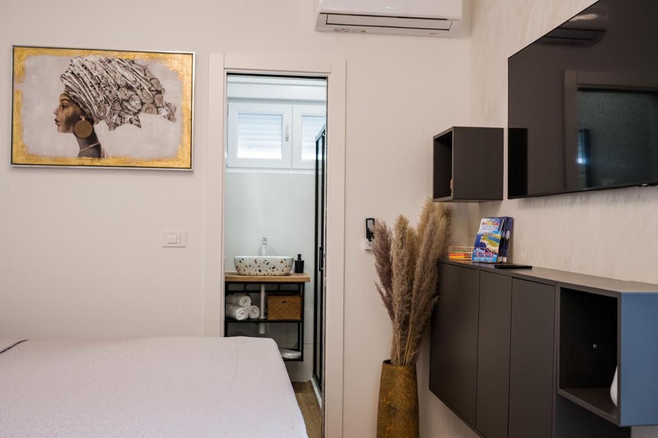 Luxury Studio With Terrace